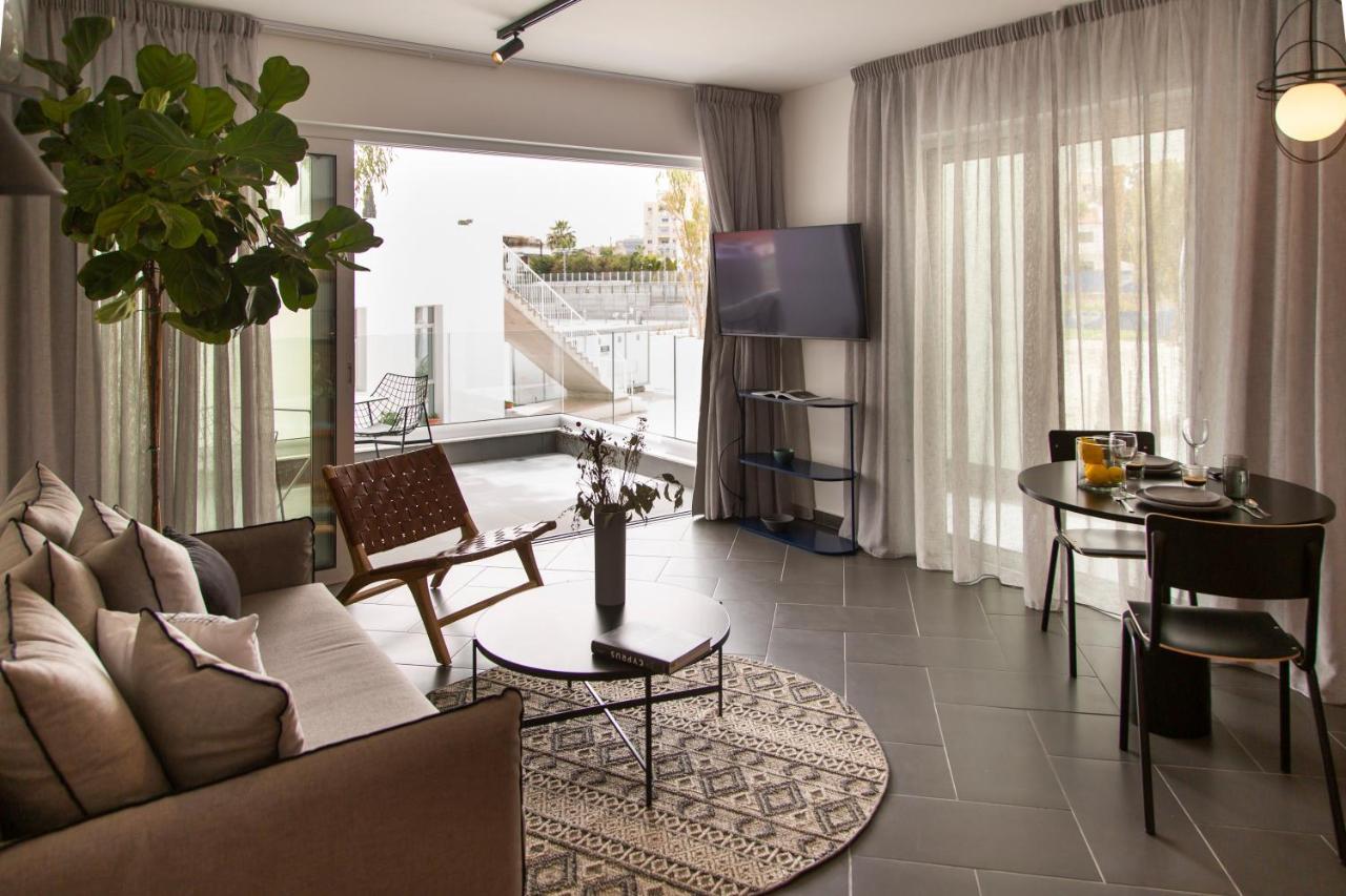 Liv Urban Suites Ларнака Экстерьер фото