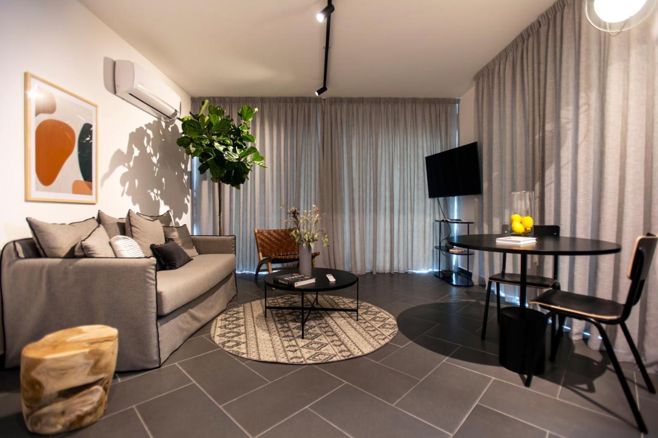 Liv Urban Suites Ларнака Экстерьер фото