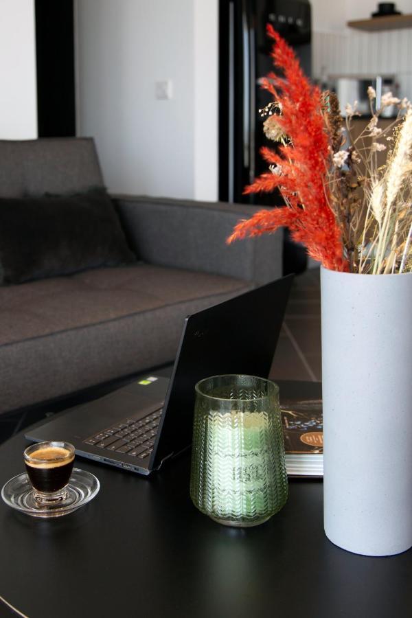 Liv Urban Suites Ларнака Экстерьер фото