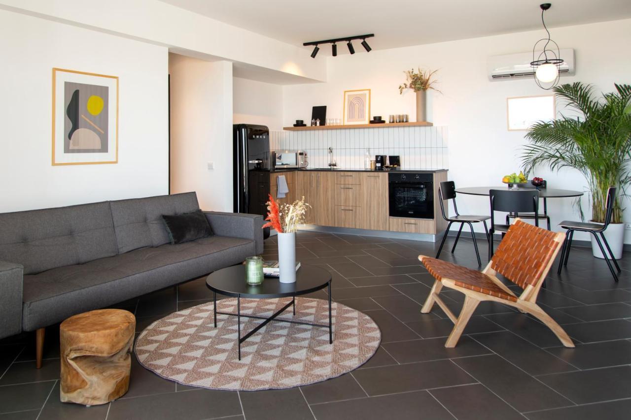 Liv Urban Suites Ларнака Экстерьер фото