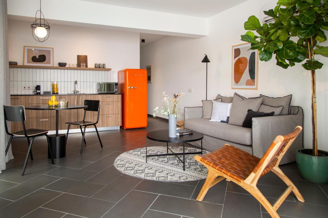 Liv Urban Suites Ларнака Экстерьер фото