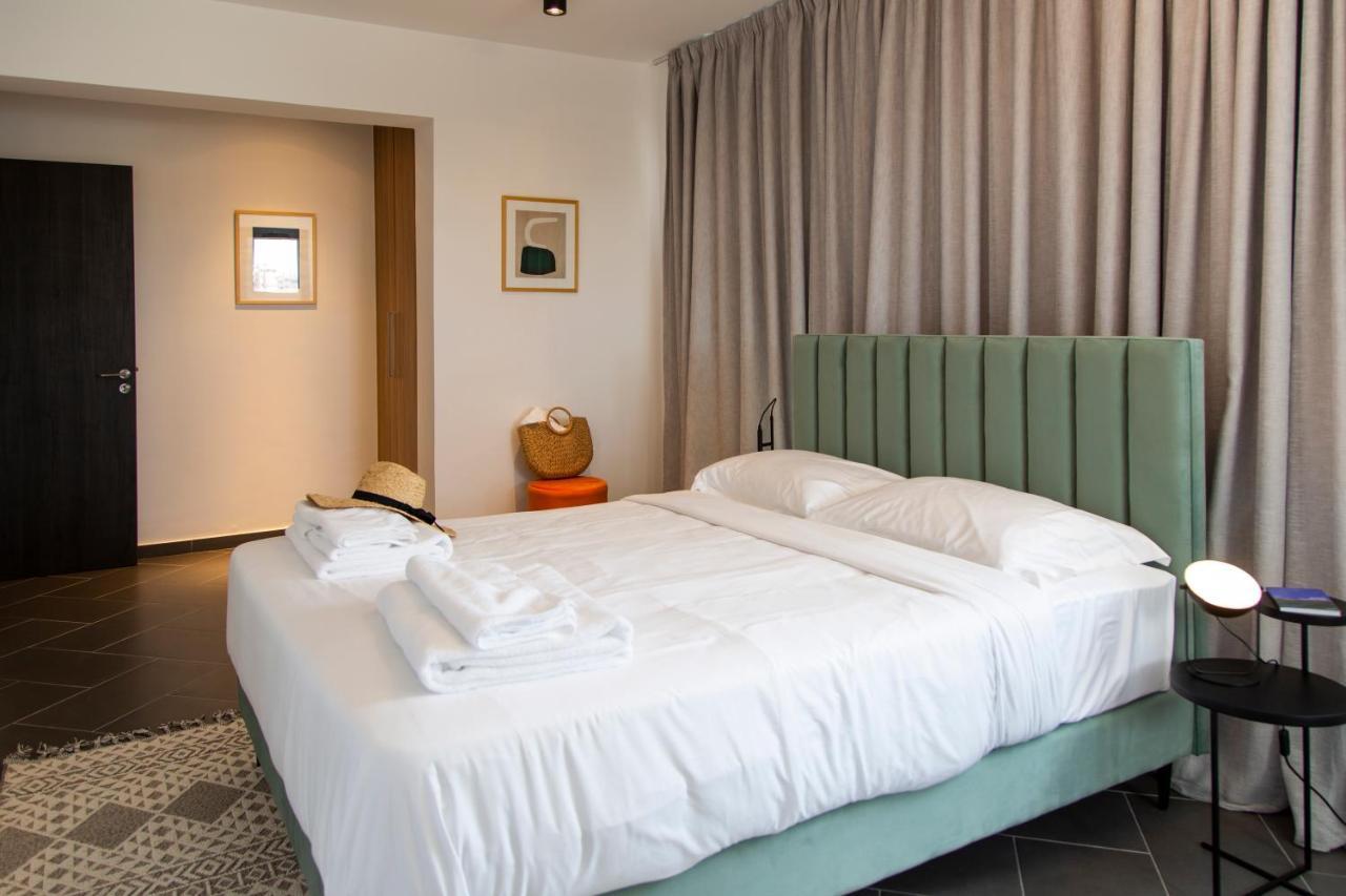 Liv Urban Suites Ларнака Экстерьер фото