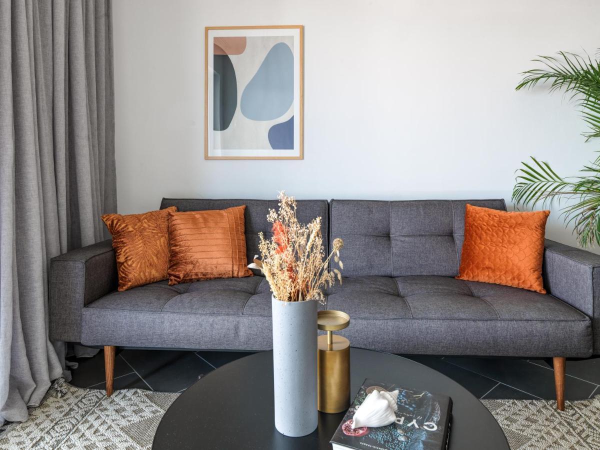 Liv Urban Suites Ларнака Экстерьер фото
