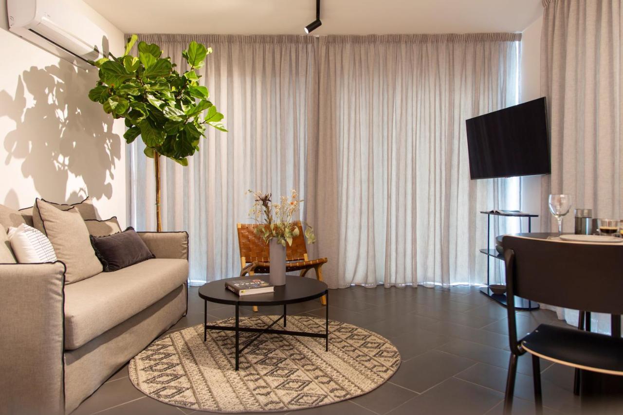Liv Urban Suites Ларнака Экстерьер фото
